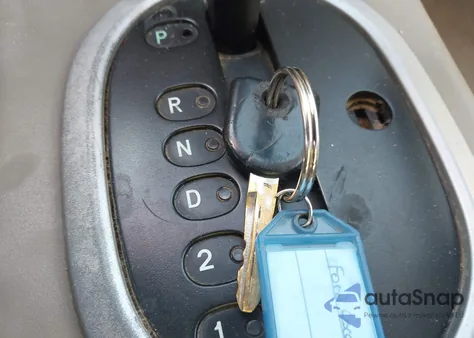 2005 Ford Escape Xlt из США, поврежденный, VIN 1FMYU93135KD10893